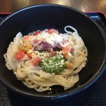 冷製トマトとバジルの細うどん