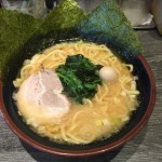 濃厚豚骨醤油ラーメン