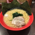 豚骨醤油ラーメン