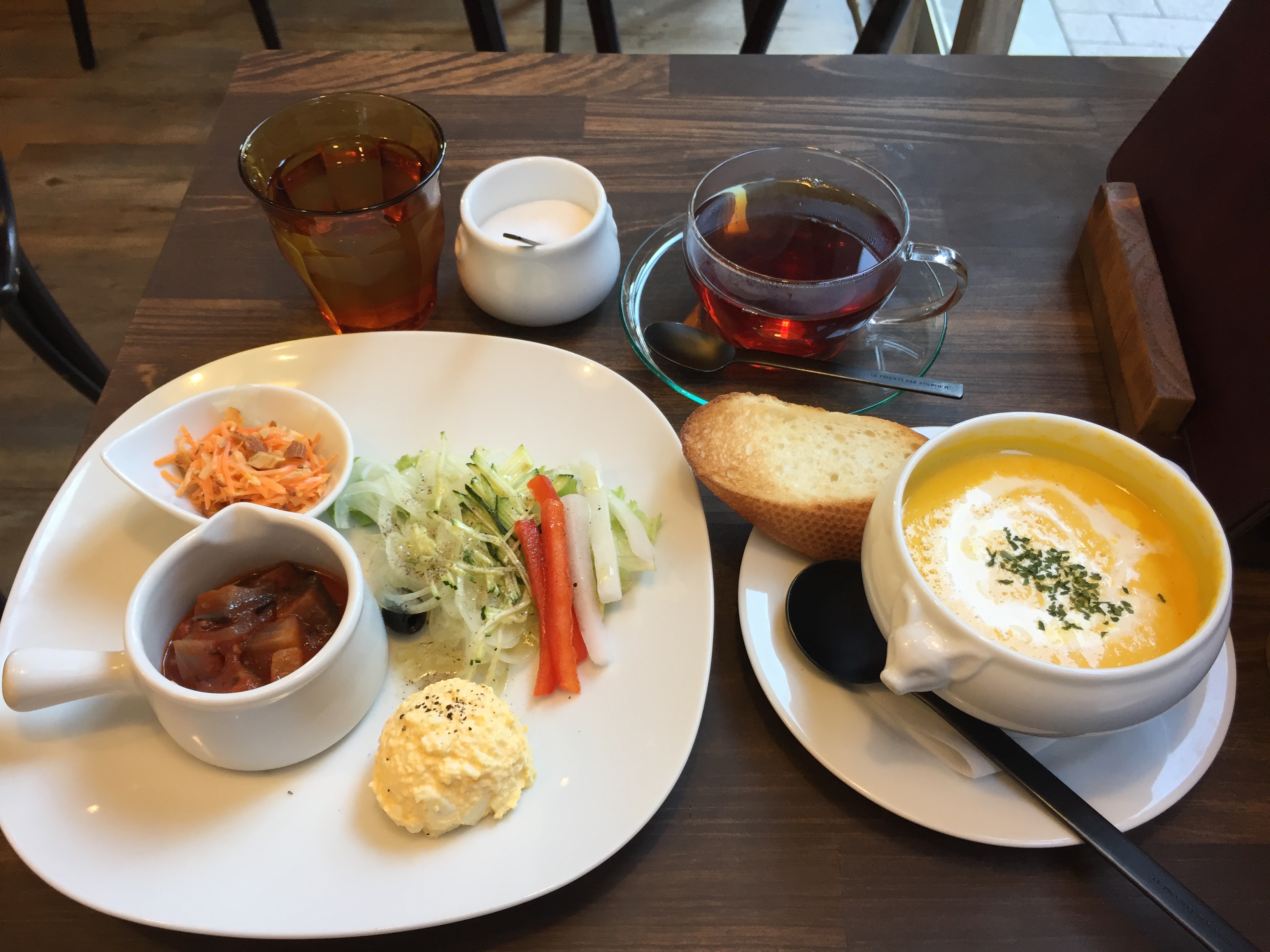 淡路町カフェ カプチェットロッソ×神田 ランチ食べ歩き人 ランチパスポートで美味しいランチ 安い 贅沢 おいしい
