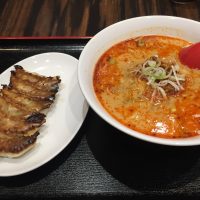 坦々麺+餃子6ケ別料金160円